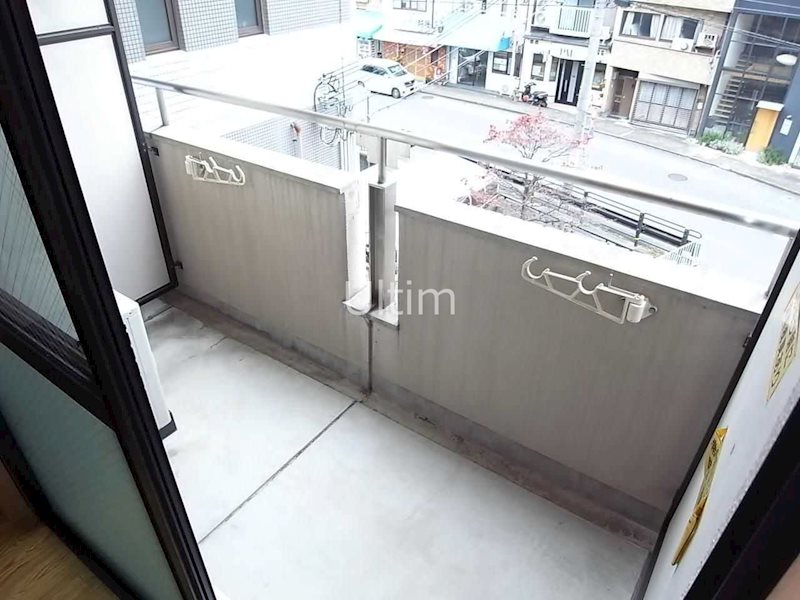 バルコニー　※同タイプの他のお部屋です