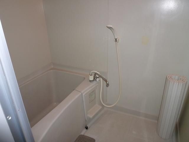 バス・シャワールーム　キレイなおフロ