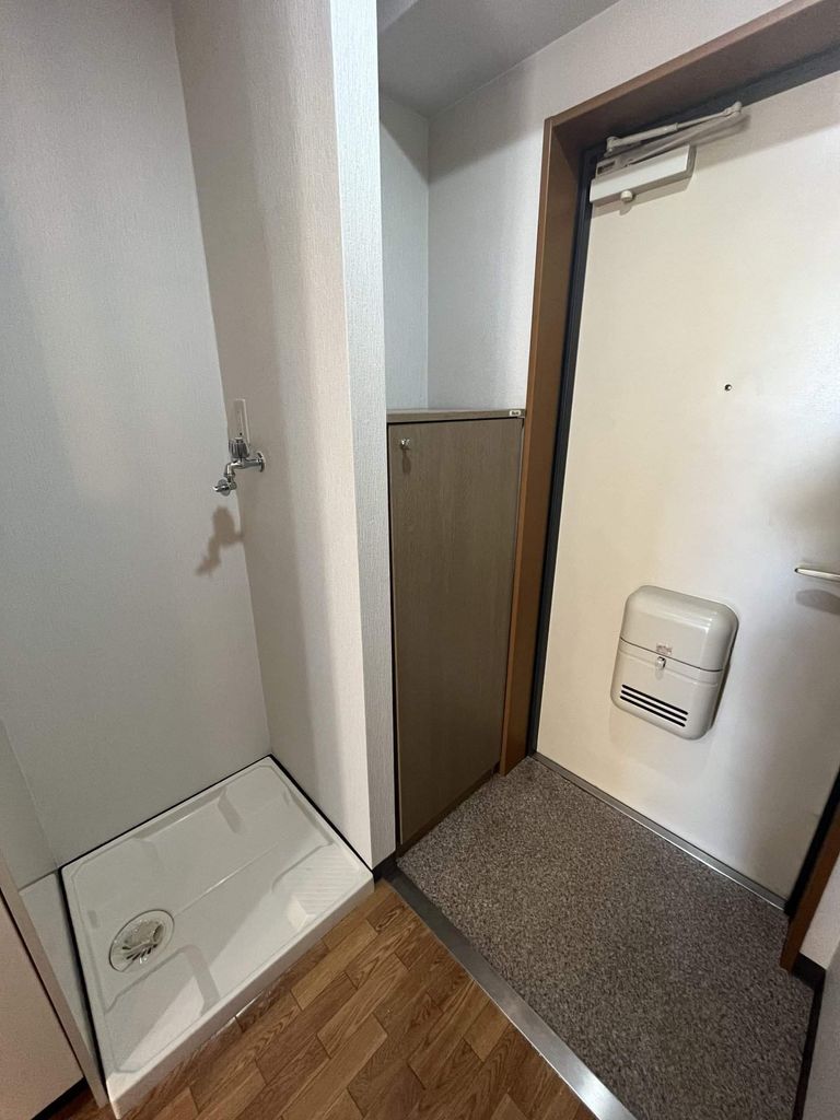 その他部屋・スペース　洗濯機置場・玄関