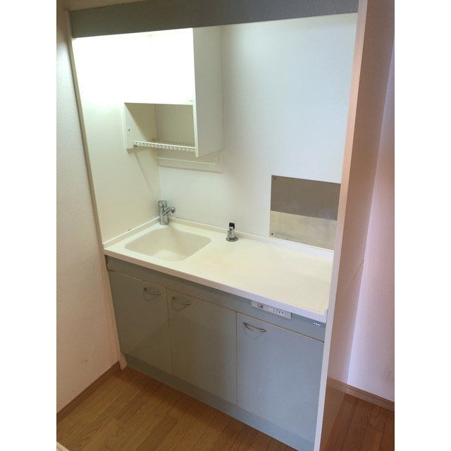 キッチン　サニーサイド西日暮里　荒川区西日暮里5