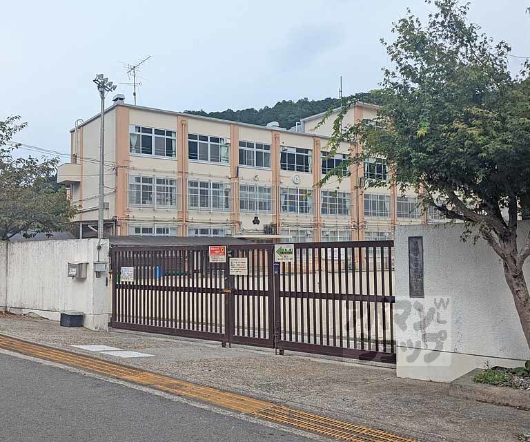 小学校　市原野小学校（小学校）まで110m