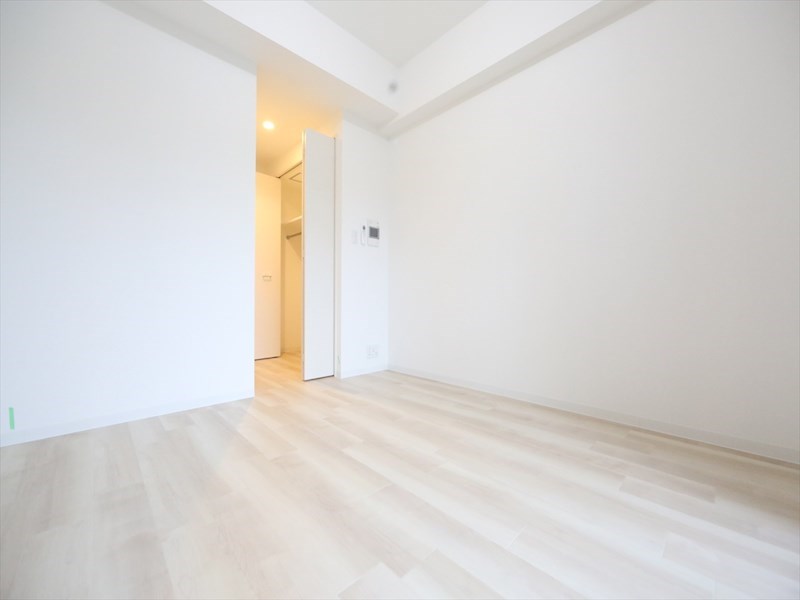 居室・リビング　洋室7.4帖　クローゼット付（収納充実してます）