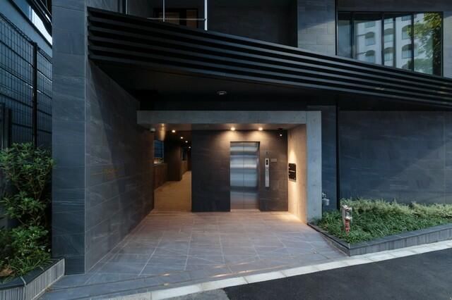 エントランス　清潔なエントランスです