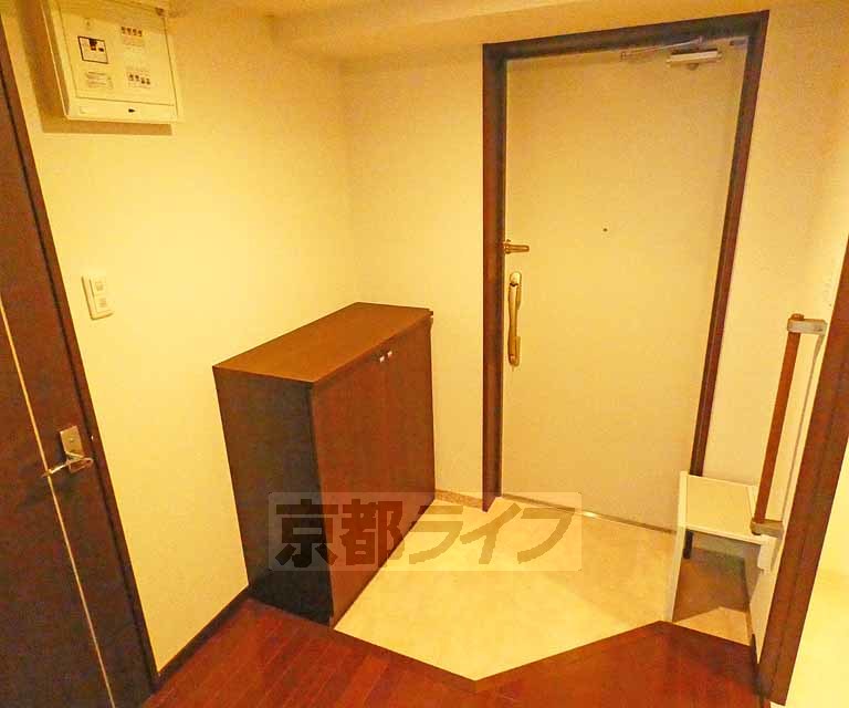 玄関　広い玄関。