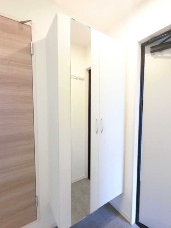 玄関　図面と現状に相違がある場合には現状を優先