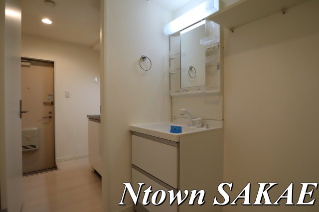 洗面設備　独立洗面台で身支度をすべて済ませてしまいましょう