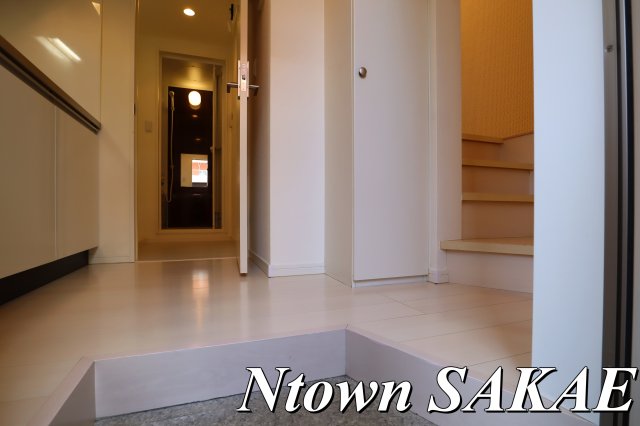 玄関　シンプルで使いやすい玄関です