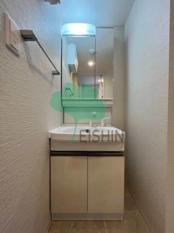 洗面設備　シンプルで使いやすい洗面台です！