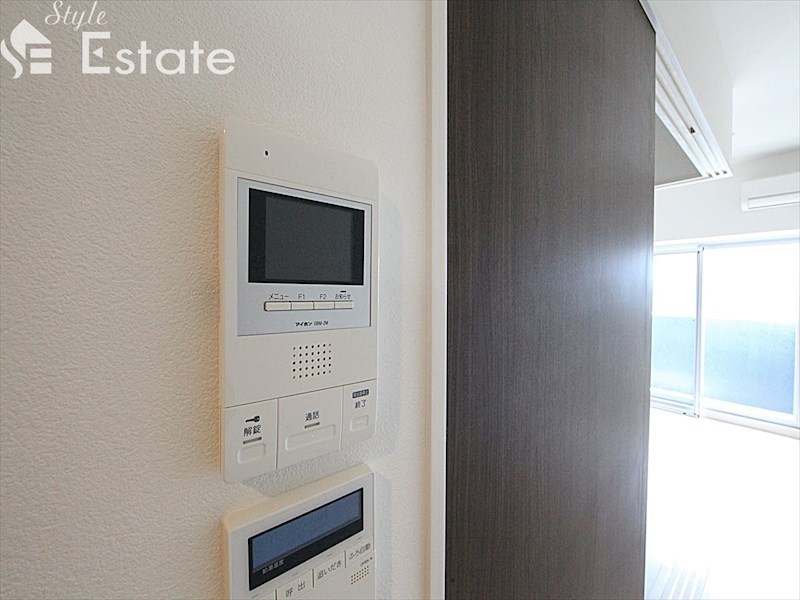 セキュリティ　モニター付きインターホン