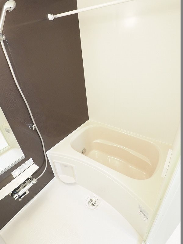 バス・シャワールーム　※別号室の写真です。