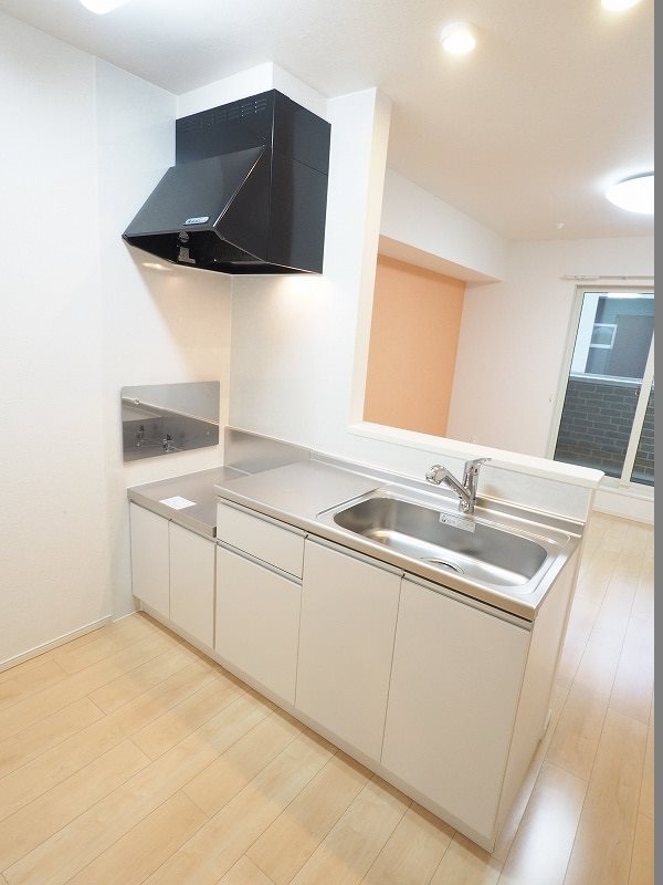 キッチン　※別号室の写真です。