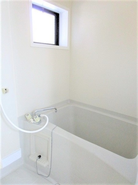 バス・シャワールーム　１１０