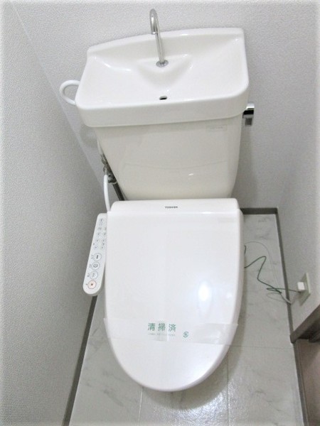 トイレ　１１０