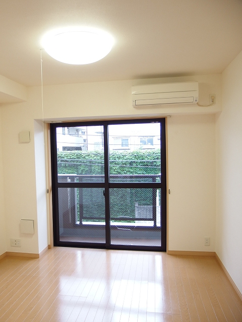 居室・リビング　★家具が置きやすい間取りです★