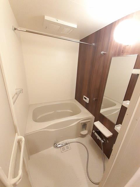 バス・シャワールーム　浴室