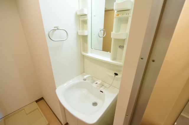 洗面設備　独立洗面化粧台付き☆