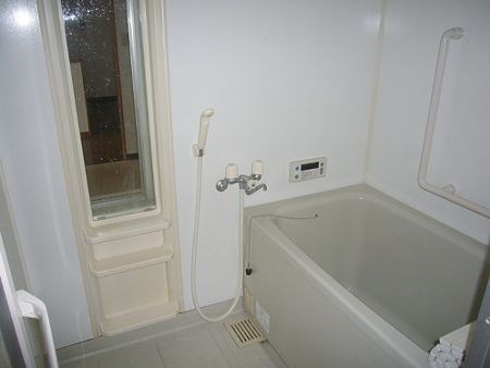 バス・シャワールーム　浴室