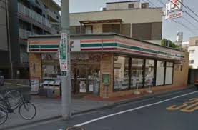 コンビニ　セブンイレブン亀戸3丁目店（コンビニ）まで295m