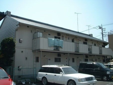 エントランス　♪エントランス側から見て♪