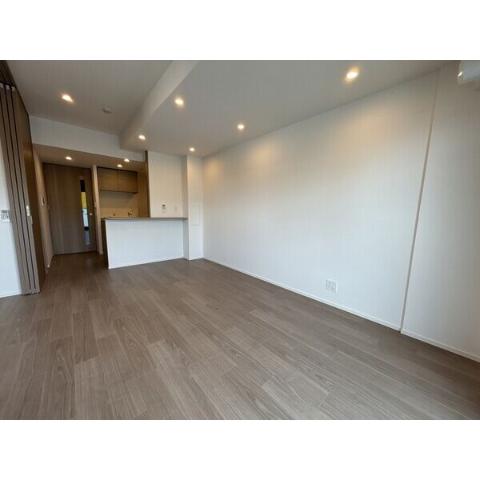 居室・リビング　室内