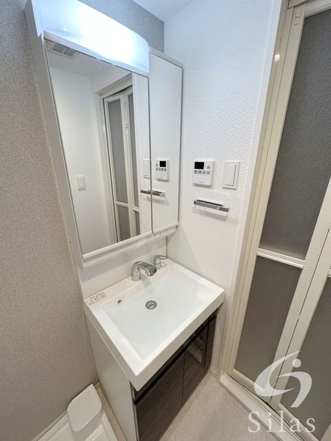 洗面設備　同仕様