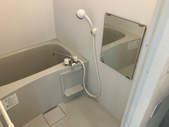 バス・シャワールーム　※別部屋の参考写真です。