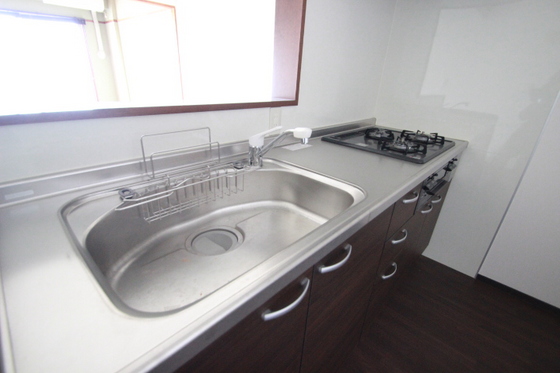 キッチン　※別号室の写真です　現況と異なる場合は現況優先です