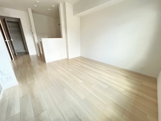 居室・リビング　※別部屋の写真です