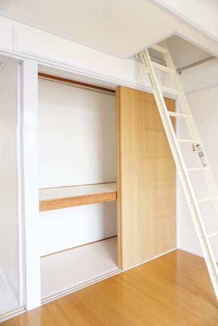 収納　洋室の収納