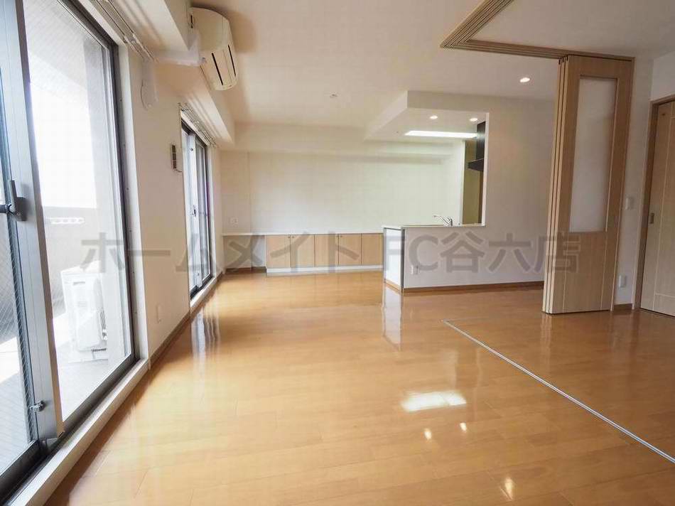 居室・リビング　リビング