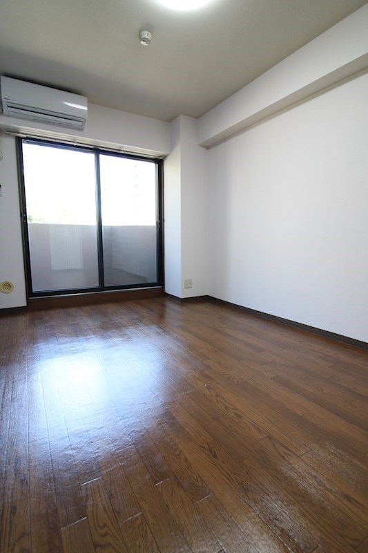 居室・リビング　※別部屋参考写真