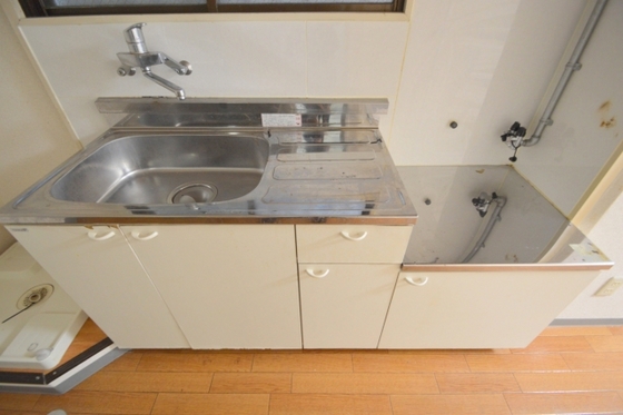 キッチン　２口コンロの広めなキッチン