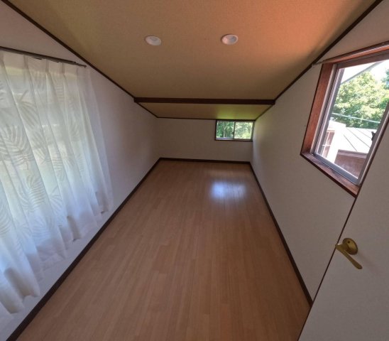 収納　２階には納戸もあるので収納もばっちり。