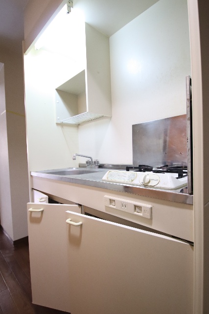 キッチン　※別号室参考写真、現況優先※