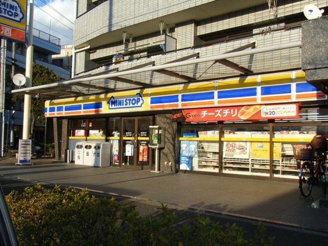 コンビニ　ミニストップ（コンビニ）まで450m