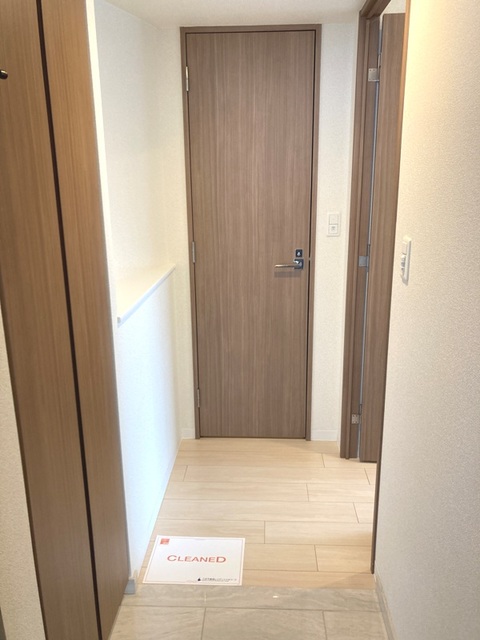 玄関　※写真は同タイプ住戸です。
