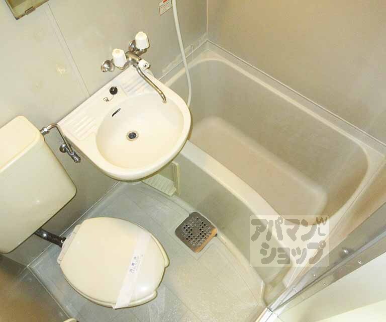 バス・シャワールーム　ユニットバスです