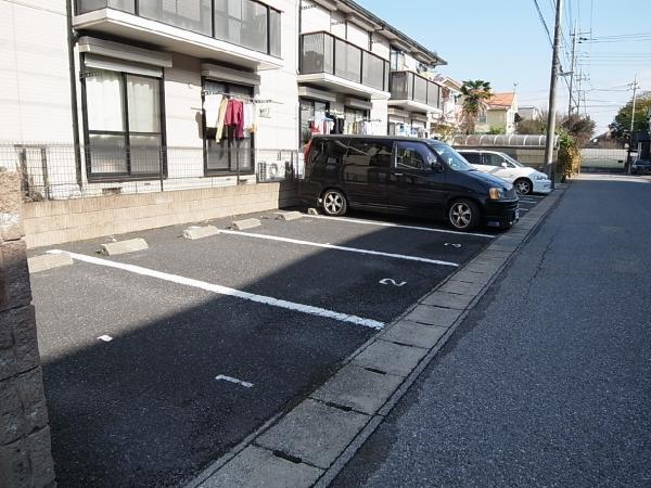 駐車場　駐車場