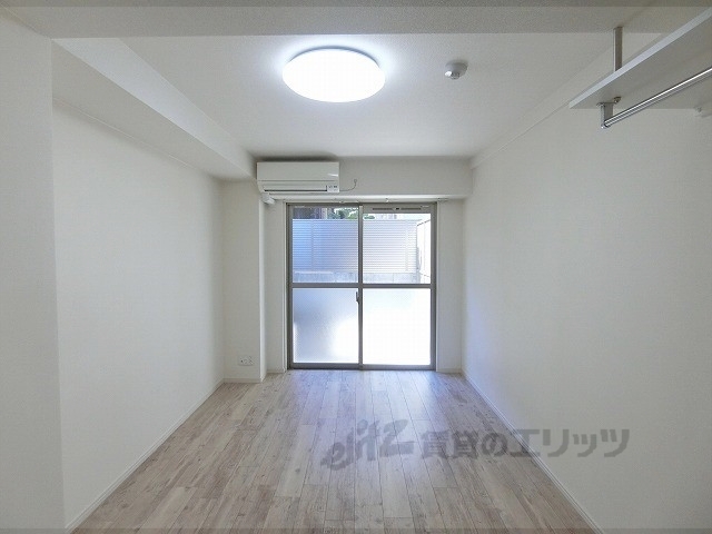 居室・リビング　洋室