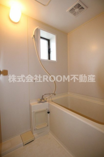 バス・シャワールーム　お風呂です