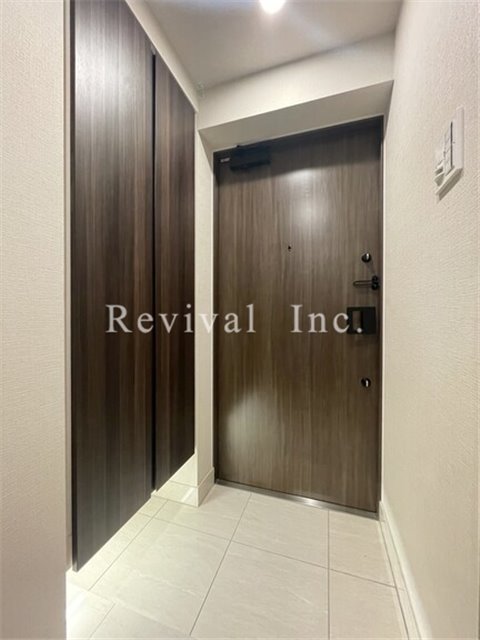 玄関　玄関部分もゆったりしております（別部屋参考画像）