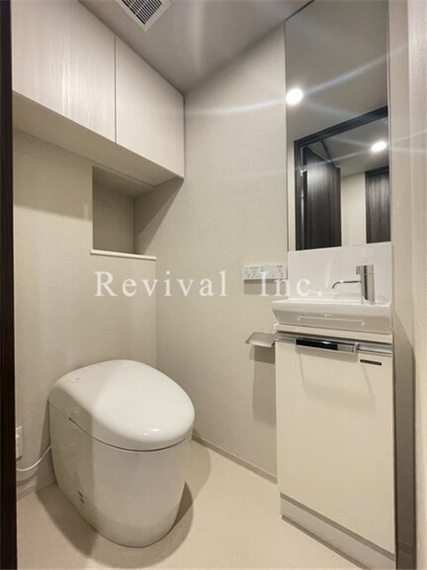 トイレ　清潔感あるお手洗いでございます（別部屋参考画像）