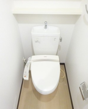 トイレ　★温水洗浄便座★
