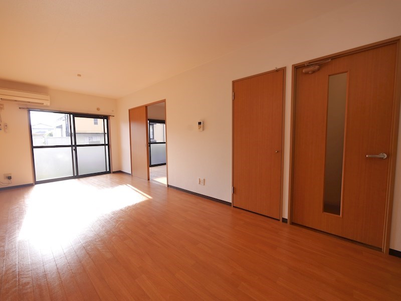 居室・リビング　別部屋写真