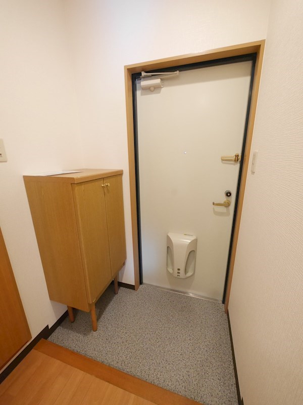 玄関　別部屋写真