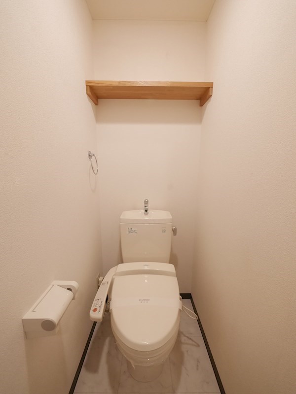 トイレ　別部屋写真