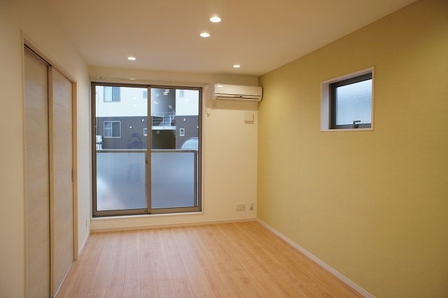 居室・リビング　リビング　ダウンライト照明