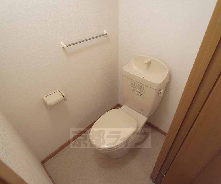 トイレ　清潔感のあるお風呂です！