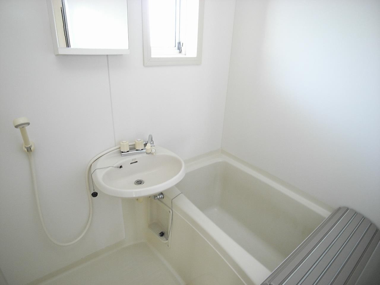 洗面設備　浴室