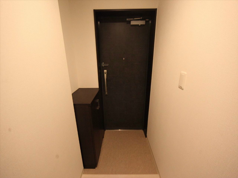 玄関　玄関　シューズボックス付　ダブルロック